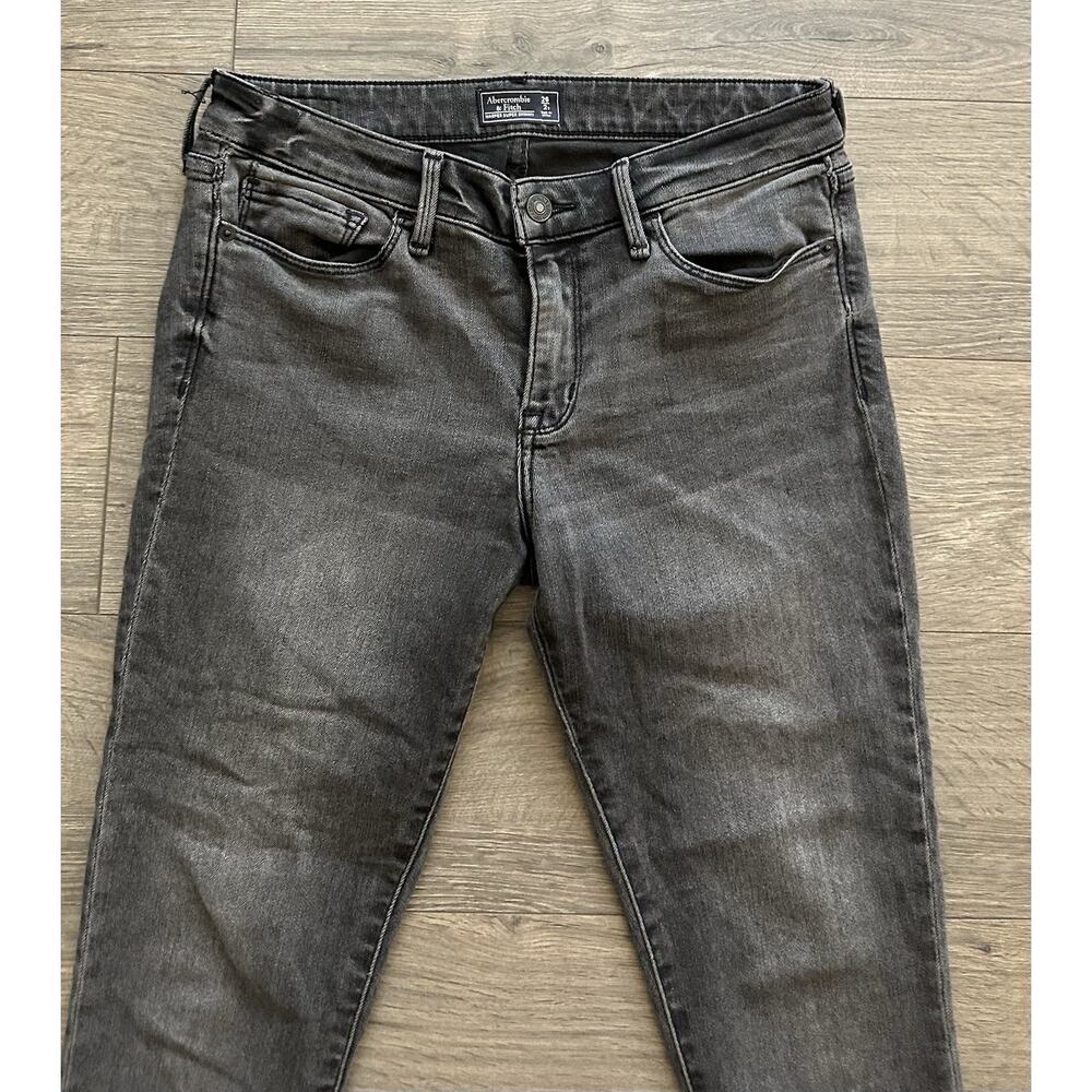 Abercrombie & Fitch Charcoal Harper Super Skinny Jeans Size 26 - Picture 2 of 5